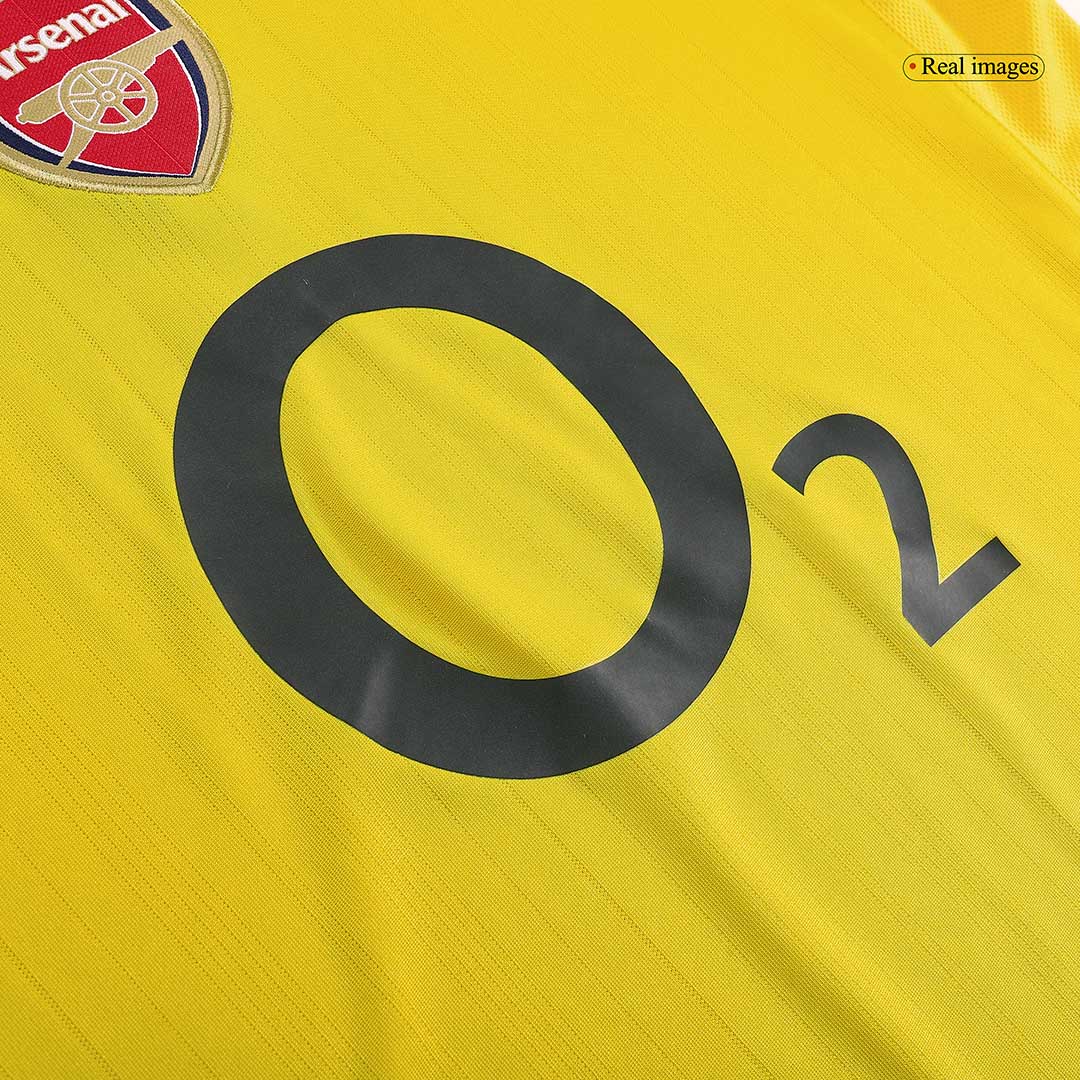 Camiseta Retro Arsenal – Temporada 2005/2006 (Alternativa Amarilla)