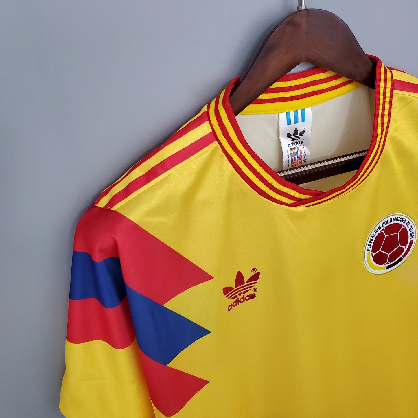 Camiseta Retro Selección Colombia 1990 – Valderrama #10