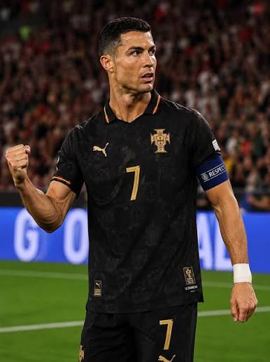 Camiseta Retro Portugal Edición Black Panther – CR7 #7